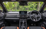 Mitsubishi L200 dashboard