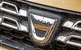 Dacia Duster - front badge