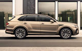2021 Bentley Bentyaga Hybrid - side 2021 Bentley Bentyaga Hybrid - side