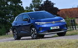 Volkswagen ID4 2021 front quarter tracking