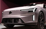Volvo ES90 studio front close Volvo ES90 studio front close