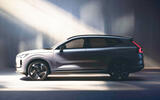 Volvo XC70 preview image   side profile