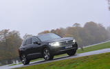 Volkswagen Touareg 2019 long-term review - driving through the park front