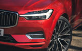 5 Volvo XC60 Recharge 2021 LT headlights