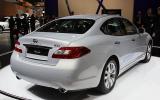 Paris motor show: Infiniti M hybrid