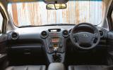 Kia Carens dashboard