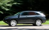 The RX450h’s maximum performance depends on battery charge Lexus RX side profile