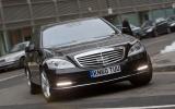 S-class gets self-levelling air springs at all four corners Mercedes-Benz S-Class cornering