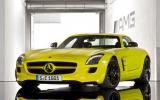Mercedes SLS E-cell leaks out