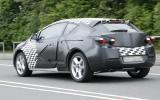 Vauxhall Astra coupe: new pics