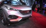 Peugeot reveals Quartz hybrid SUV concept