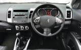 Peugeot 4007 dashboard