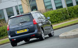 Peugeot 5008 rear cornering