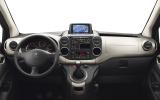 Peugeot Partner Tepee dashboard