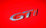 Peugeot 208 GTi badging