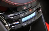 Peugeot 208 GTi climate control