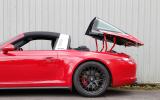 Porsche 911 Targa 4 GTS rear screen