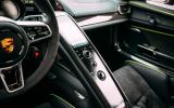 Porsche 918 Spyder Porsche 918 Spyder centre console