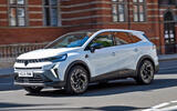 Renault Symbioz review front three quarter tracking  Renault Symbioz review front three quarter tracking