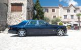 Rolls-Royce Phantom side profile