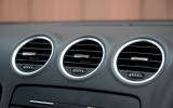 Three circular air vents give away the Exeo’s interior as that of the A4 Cabriolet Seat Exeo air vents