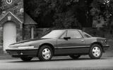 Buick Reatta (1988) Buick Reatta (1988)