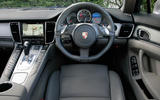 6: Porsche Panamera - interior 