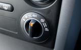 Simple to operate and powerful enough to deal with weather extremes. Demists quickly and effectively Suzuki Grand Vitara four-wheel drive mode