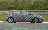 no title Toyota plans Auris crossover - first spy pictures