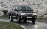 Toyota Land Cruiser V8 cornering