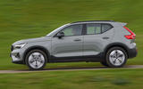 volvo xc40 review 2024 02 side panning