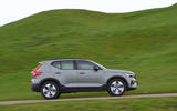 volvo xc40 review 2024 17 side panning