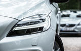 Volvo V40 Cross Country headlights