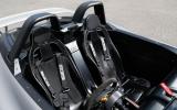 Vuhl 05 racing harnessed seats