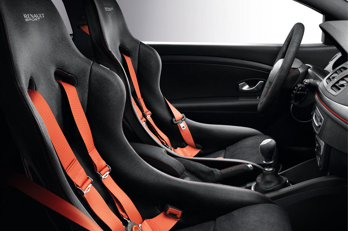 Renault unleashes track-focused Mégane Renaultsport 275 Trophy-R