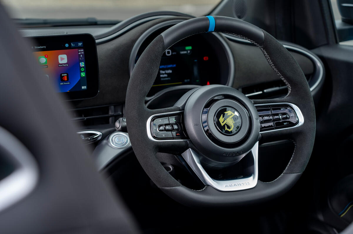 00107 Abarth 500e Convertible UK FD 2023 steering wheel 00107 Abarth 500e Convertible UK FD 2023 steering wheel