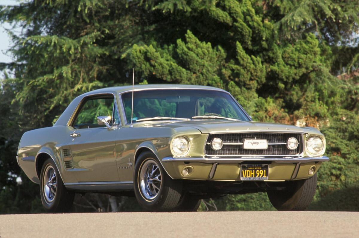 no title History of the Ford Mustang - picture special