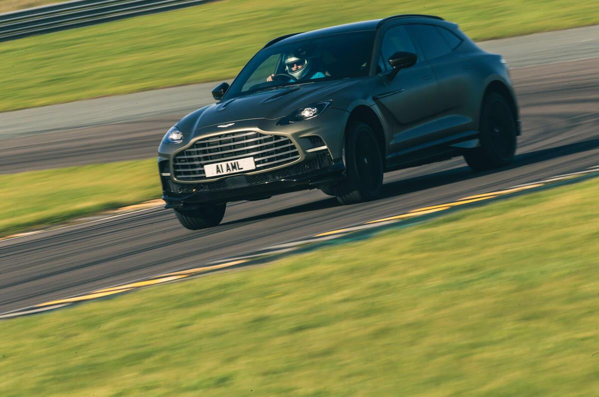 02 Aston Martin DBX 707 RT 2022 front corner 02 Aston Martin DBX 707 RT 2022 front corner
