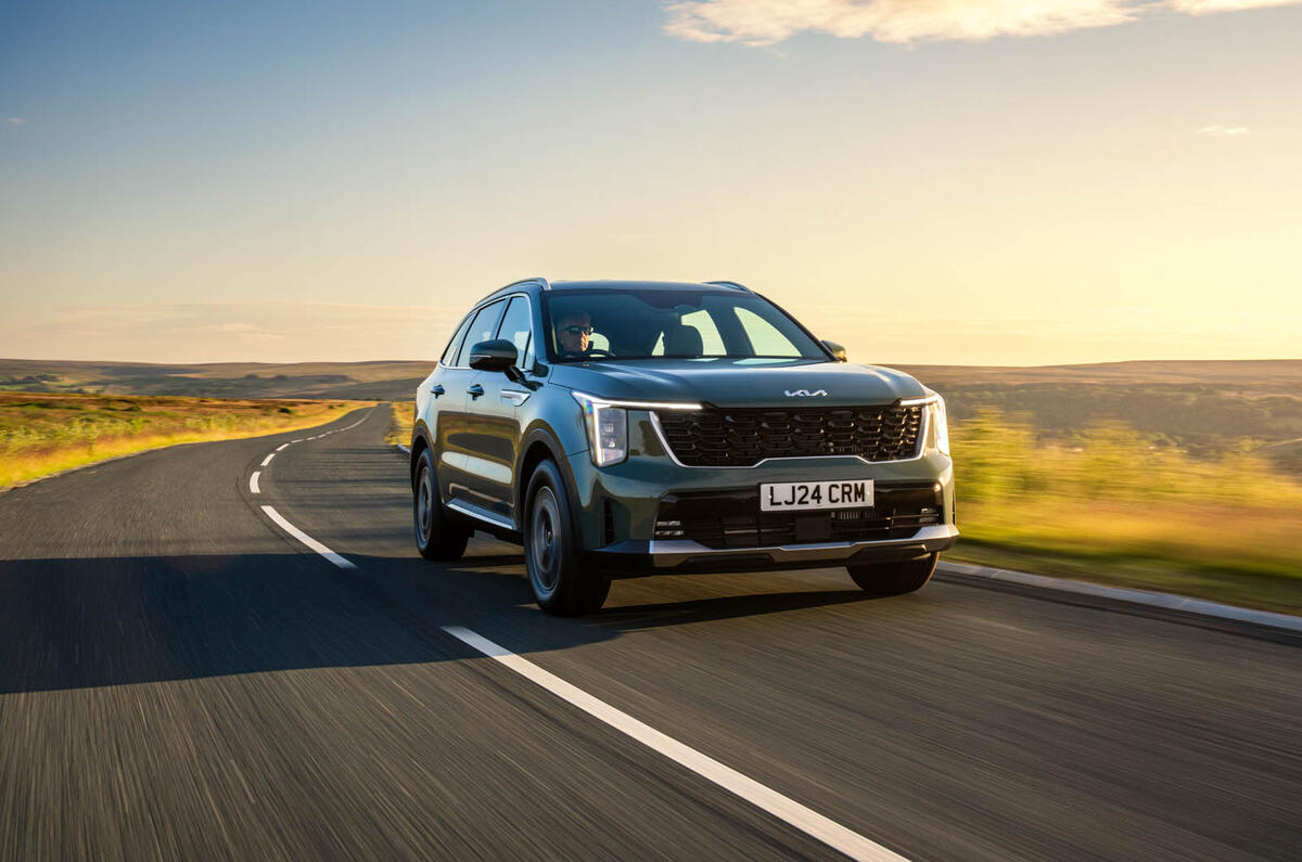 02 Kia Sorento 2024 review front driving