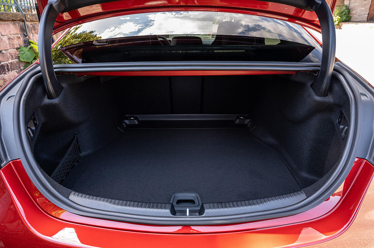 020 mercedes amg c43 boot 2022