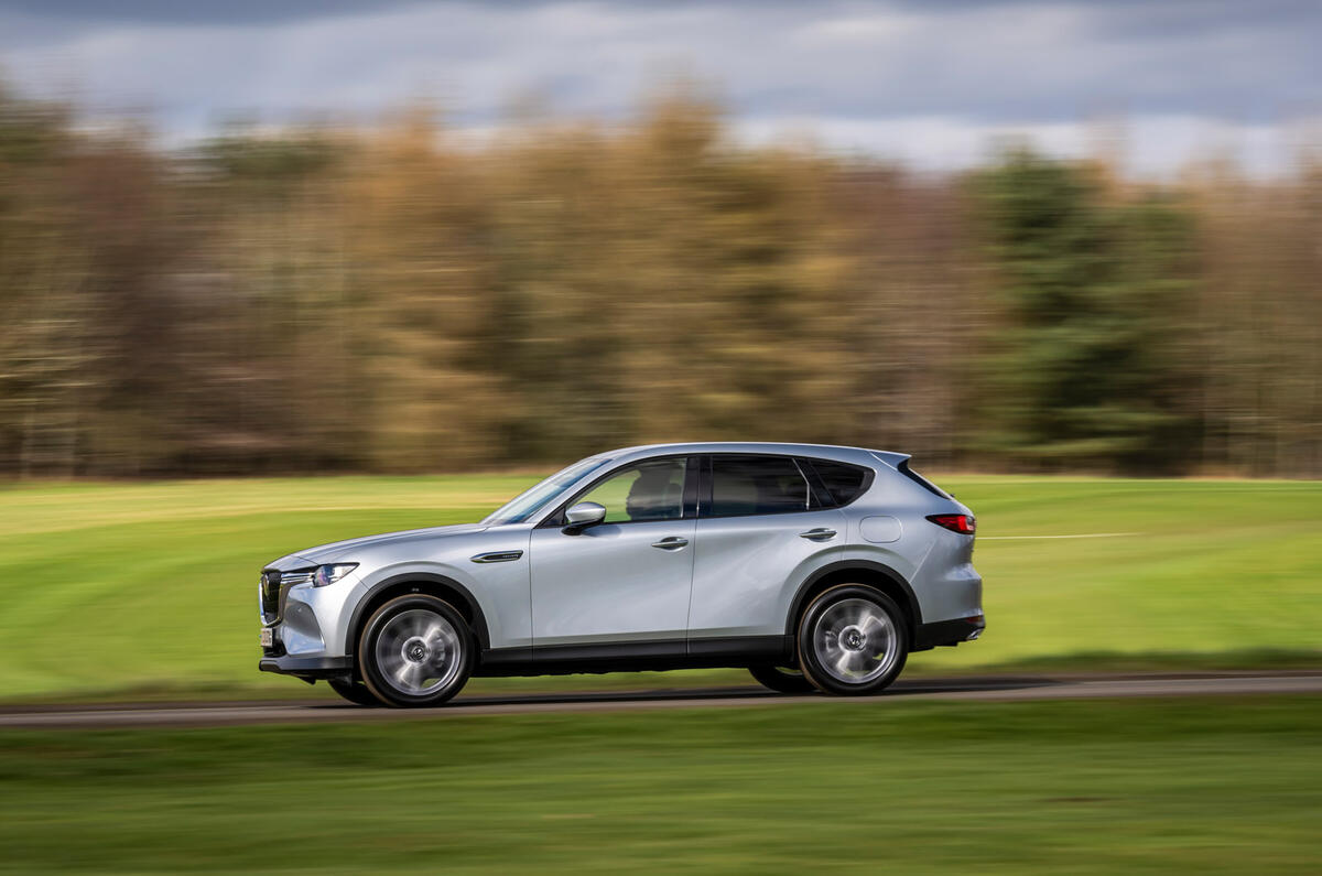 03 Mazda CX60 RT 2023 side driving