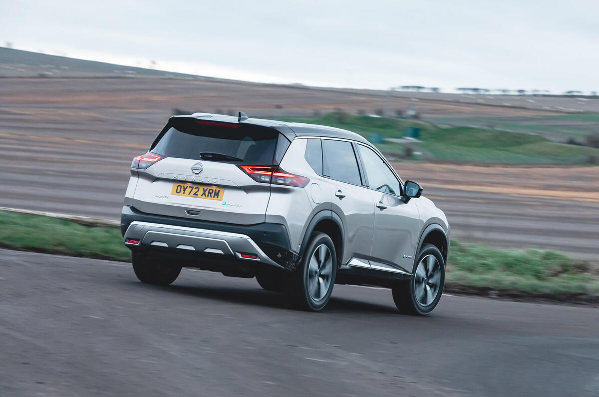 04 Nissan X Trail RT 2023 rear corner