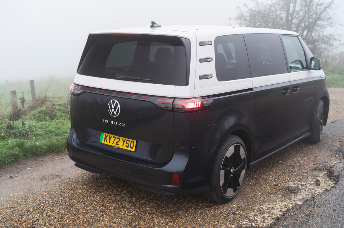 04 VW ID Buzz RT 2023 rear static