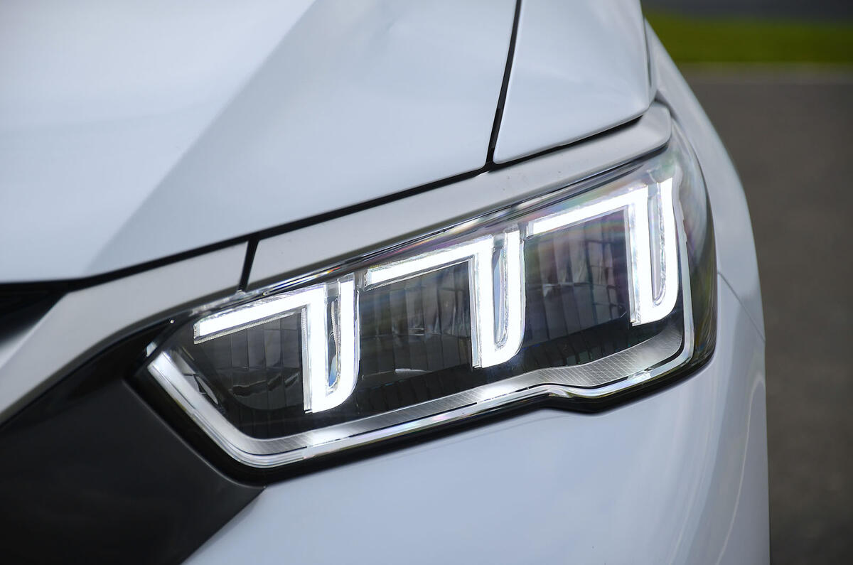 05 BYD Sealion 5 dm i autocar road test review headlight