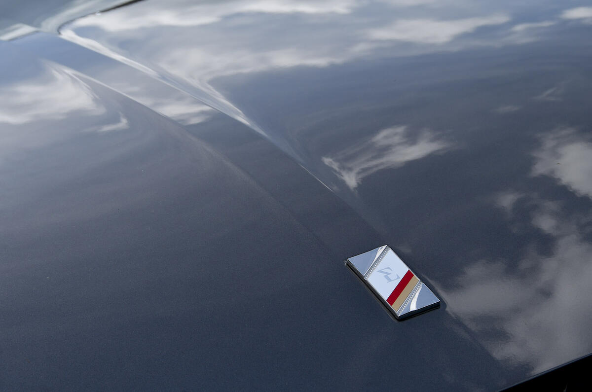 05 DS DS4 E Tense 225 RT 2022 bonnet ridge