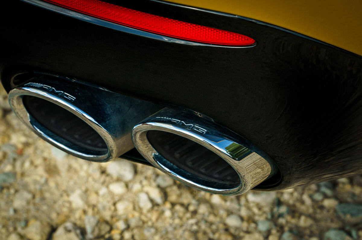 06 Mercedes AMG SL 43 FD 2023 round exhausts 06 Mercedes AMG SL 43 FD 2023 round exhausts
