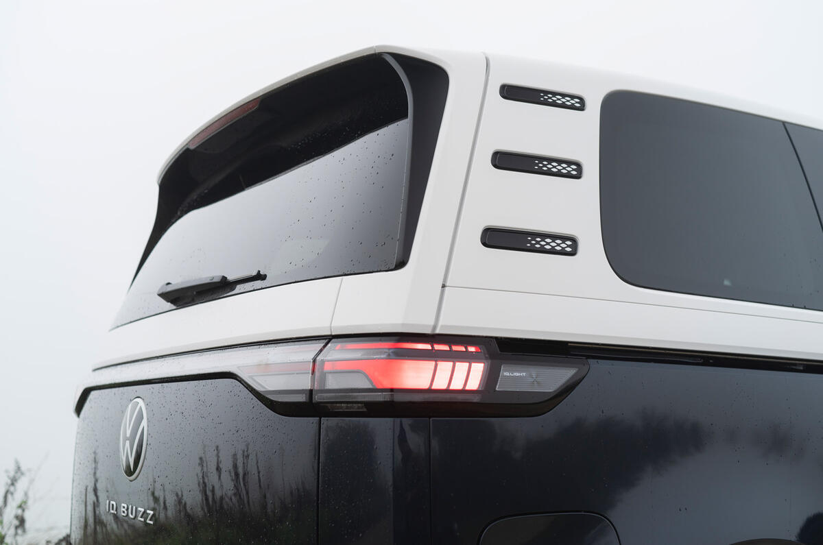 06 VW ID Buzz RT 2023 fake engine air vents