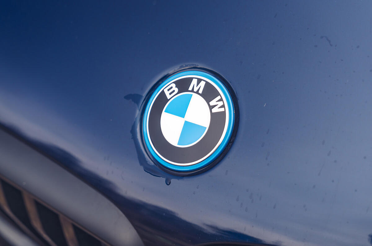 07 BMW X5 xDrive50e review 2024 BMW badge blue halo