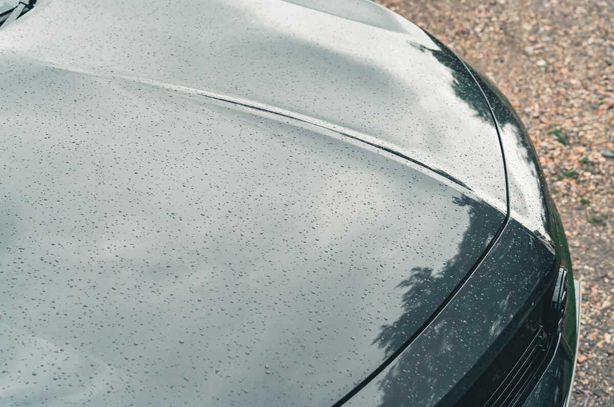 07 Vauxhall Opel Astra RT 2022 bonnet ridge