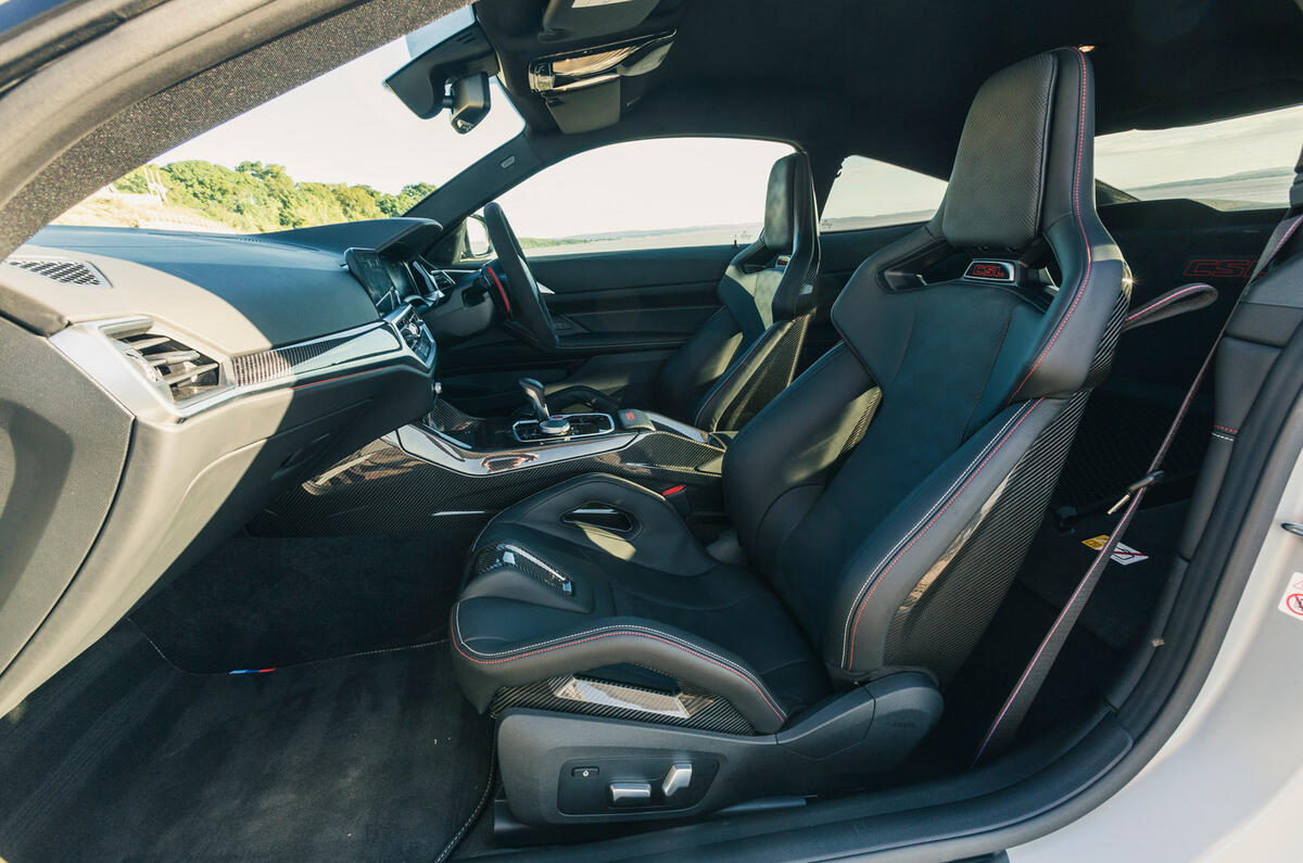 08 BMW M4 CSL RT 2022 front seats 08 BMW M4 CSL RT 2022 front seats